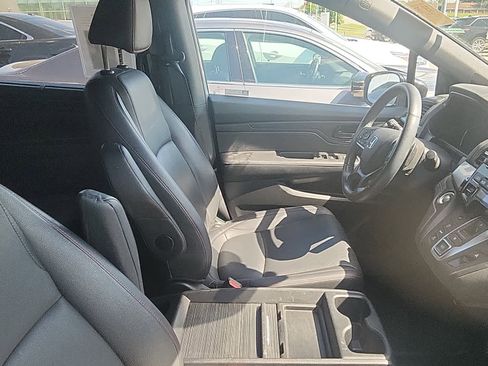 Used 2024 Honda Odyssey Sport image 10