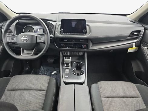 Used 2026 Nissan Rogue SV FWD image 13