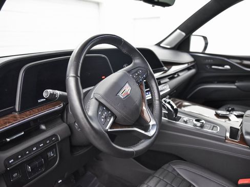 Used 2022 Cadillac Escalade Sport Platinum image 18