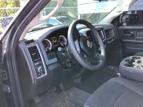 Used 2019 RAM 1500 Express AWD/4WD image 2