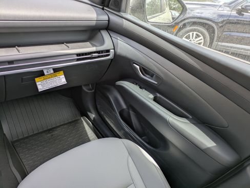 New 2026 Hyundai Santa Cruz SEL FWD image 16