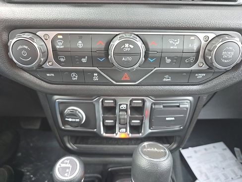 New 2026 Jeep Gladiator Sport image 29