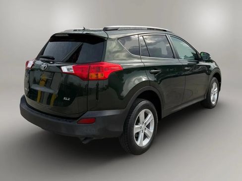Used 2013 Toyota RAV4 XLE FWD image 8