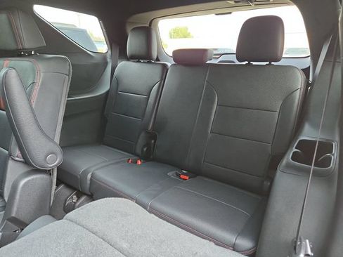 Used 2024 Chevrolet Traverse RS AWD/4WD image 31
