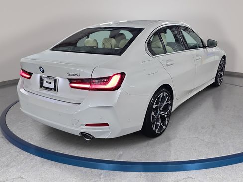 New 2026 BMW 330i Sedan w/ Premium Package image 5