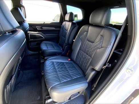 Used 2025 Kia Telluride EX X-Line AWD/4WD image 24