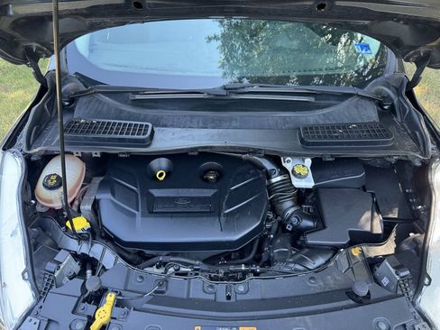 Used 2017 Ford Escape Titanium AWD/4WD image 28