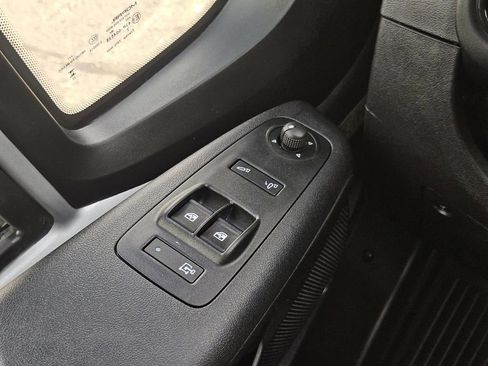 Used 2025 RAM ProMaster 1500 w/ Convenience Group image 27