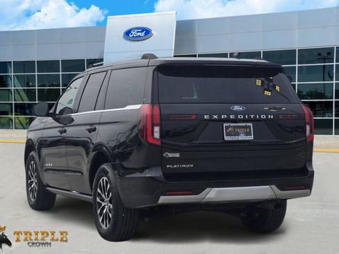 Used 2025 Ford Expedition Platinum AWD/4WD image 4