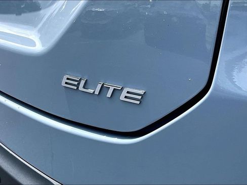 Used 2025 Honda Pilot Elite image 8