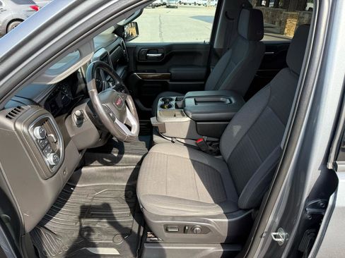 Used 2020 GMC Sierra 1500 Elevation w/ Elevation Value Package AWD/4WD image 11
