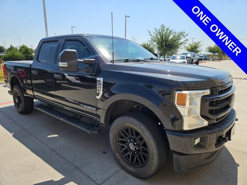 Used 2022 Ford F250 XLT w/ Black Appearance Package AWD/4WD image 4