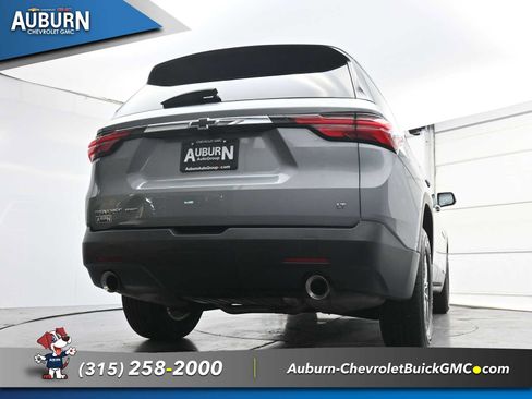 Used 2023 Chevrolet Traverse LT AWD/4WD image 25