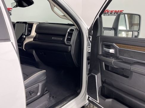 Used 2024 RAM 2500 Laramie w/ Safety Group image 28