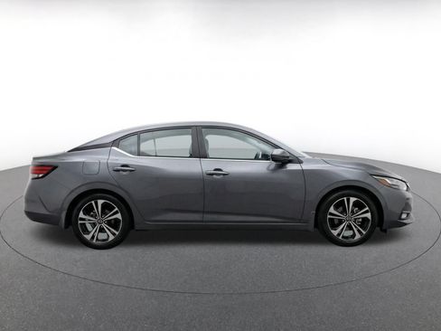 Used 2025 Nissan Sentra SV FWD image 10