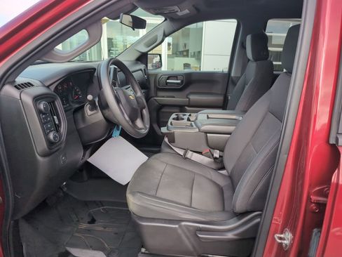 Used 2020 Chevrolet Silverado 1500 Custom w/ Custom Value Package image 14