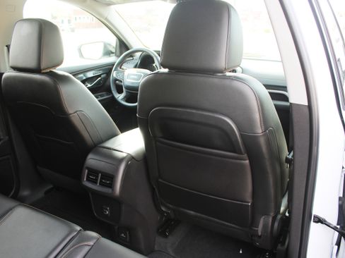 Used 2024 GMC Terrain AT4 image 48