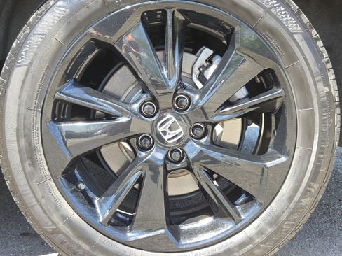Certified 2023 Honda Odyssey Sport image 12