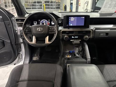 Used 2026 Toyota 4Runner SR5 AWD/4WD image 30