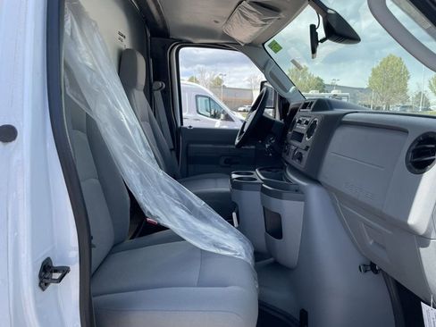 New 2024 Ford E-450 and Econoline 450 Super Duty w/ Driver's Safety Package RWD image 31