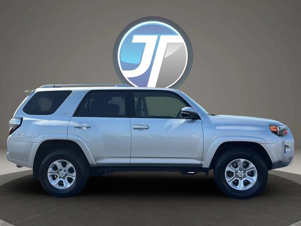 Used 2017 Toyota 4Runner SR5 Premium AWD/4WD image 7