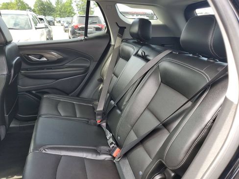 Used 2023 GMC Terrain SLT w/ LPO, Floor Liner Package FWD image 29