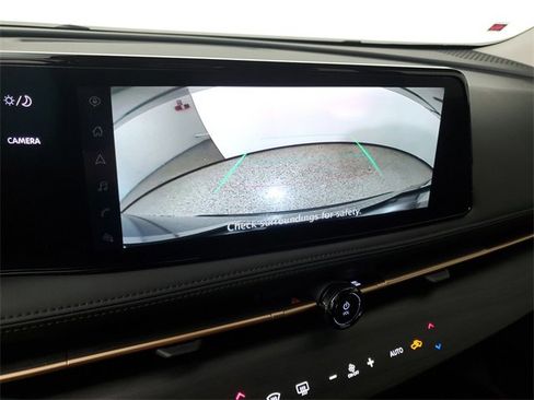 Used 2024 Nissan Ariya AWD image 29