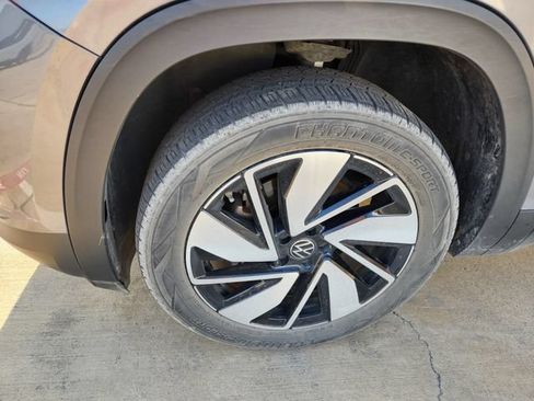 Used 2024 Volkswagen Atlas SE FWD image 9