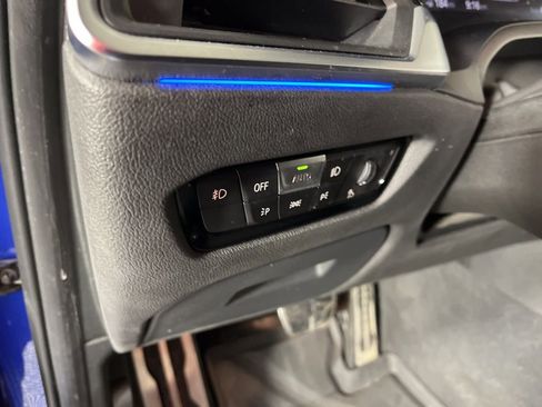 Used 2021 BMW 330i Sedan w/ M Sport Package image 26