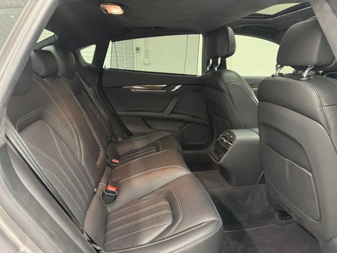 Used 2018 Maserati Quattroporte S GranLusso RWD image 13