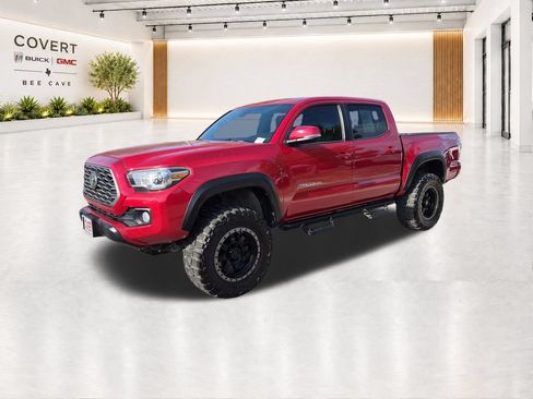 Used 2020 Toyota Tacoma TRD Off-Road w/ Technology Package AWD/4WD image 4