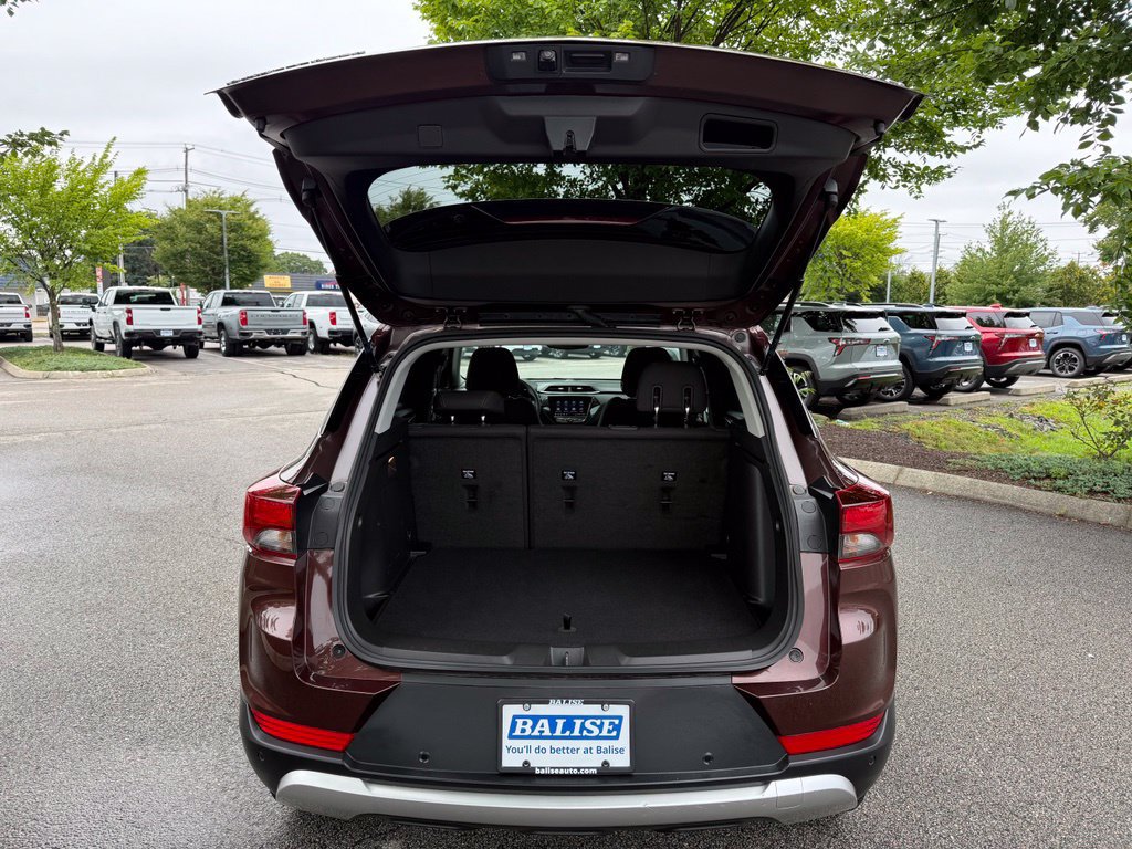 Used 2022 Chevrolet TrailBlazer LT w/ Convenience Package AWD/4WD image 6