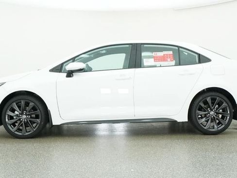 New 2026 Toyota Corolla SE FWD image 19