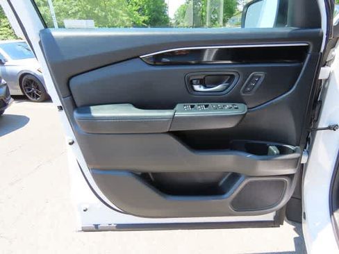 Used 2023 Honda Pilot EX-L image 17
