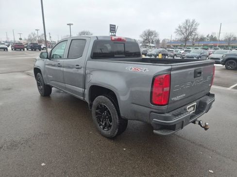 Used 2022 Chevrolet Colorado LT w/ LT Convenience Package image 9