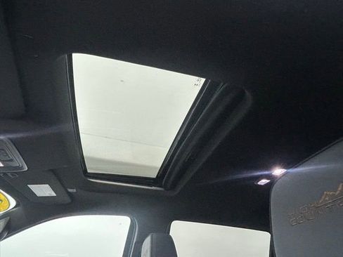 Used 2024 Chevrolet Silverado 1500 High Country w/ Technology Package image 10