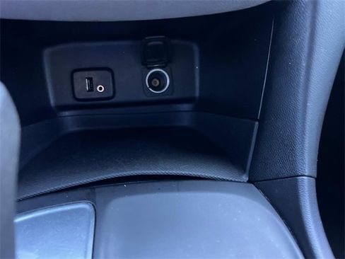 Used 2018 Chevrolet Equinox LS image 32