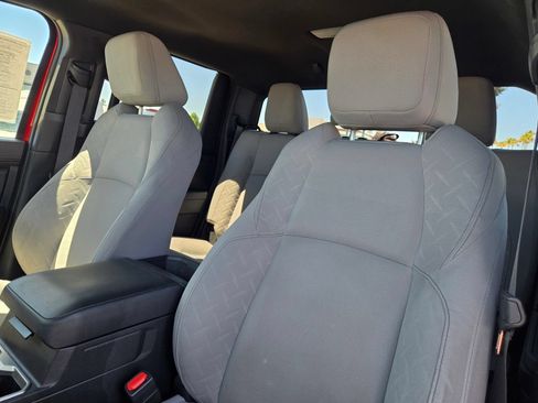 Used 2024 Toyota Tacoma SR5 AWD/4WD image 15