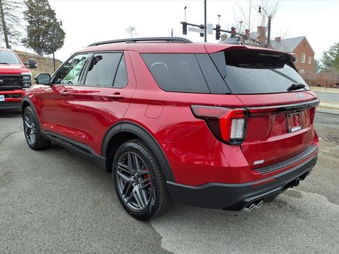 New 2026 Ford Explorer ST w/ Sun And Sound Package image 6