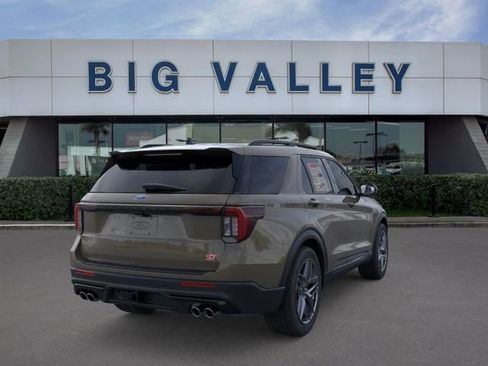 New 2026 Ford Explorer ST w/ Sun And Sound Package image 8