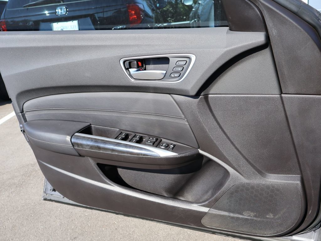 Used 2019 Acura TLX FWD image 29