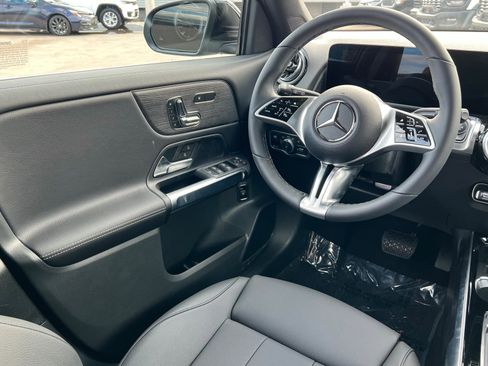 New 2026 Mercedes-Benz GLB 250 4MATIC image 11