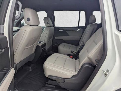 New 2026 GMC Acadia Elevation w/ Elevation Premium Package image 17