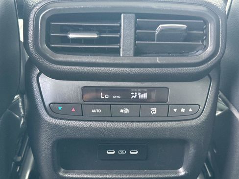 Used 2024 Honda Pilot EX-L image 19