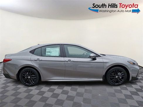 New 2026 Toyota Camry SE image 7