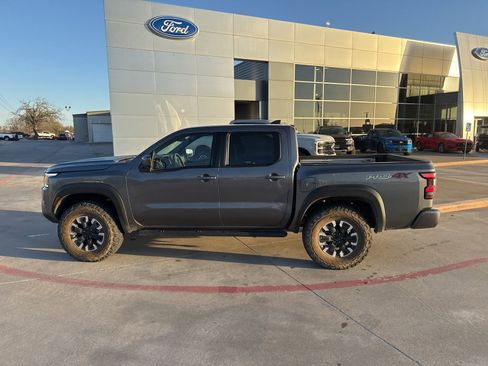 Used 2023 Nissan Frontier PRO-4X w/ Pro Convenience Package image 7