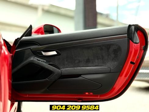 Used 2021 Porsche 718 Cayman GT4 RWD image 17