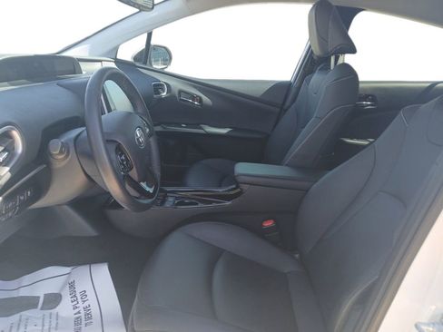 Used 2022 Toyota Prius Prime Limited image 10
