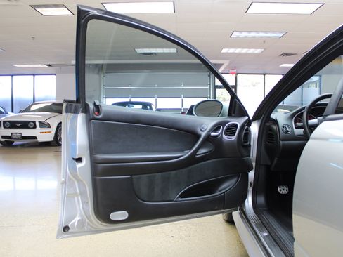 Used 2006 Pontiac GTO image 32