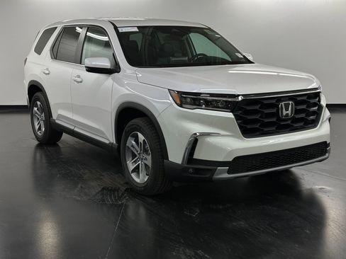 New 2025 Honda Pilot EX-L image 7